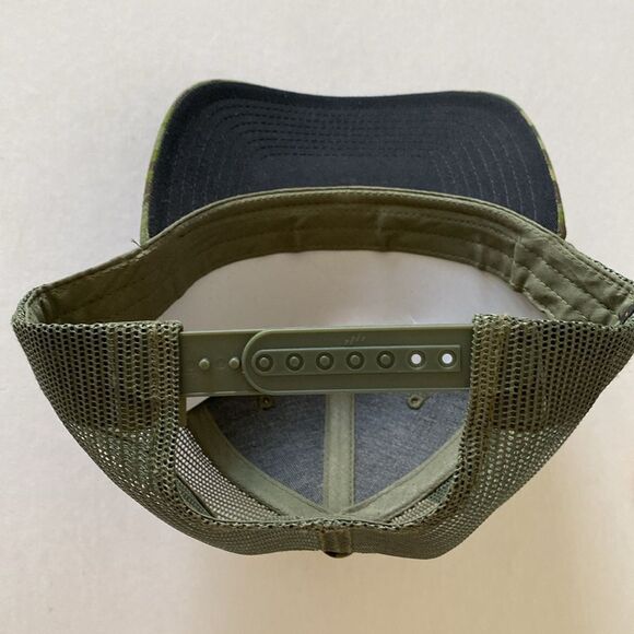 The Classics by Yupoong MultiCam Tropic SnapBack Hat NWT - Picture 3 of 8